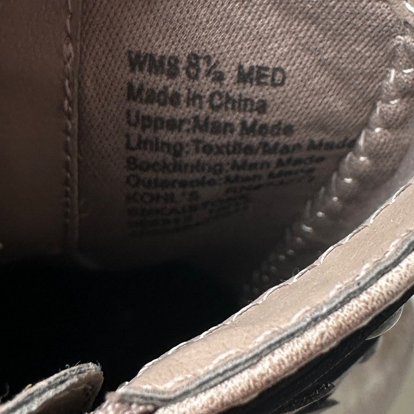 NWT Sonoma Tan Brown Buckle Open Side Memory Foam Ankle Booties Women’s 8.5 FLAW - Picture 9 of 9